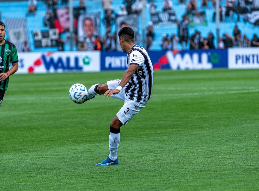 Capturing Peak Action: The Most Exciting Gameplay Screenshots